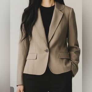 TAHARI Women’s  Tan Blazer size 8